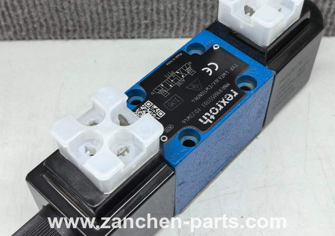 Rexroth R900551703 Proportional Directional Valve 4WE6J6X/EW110N9K4